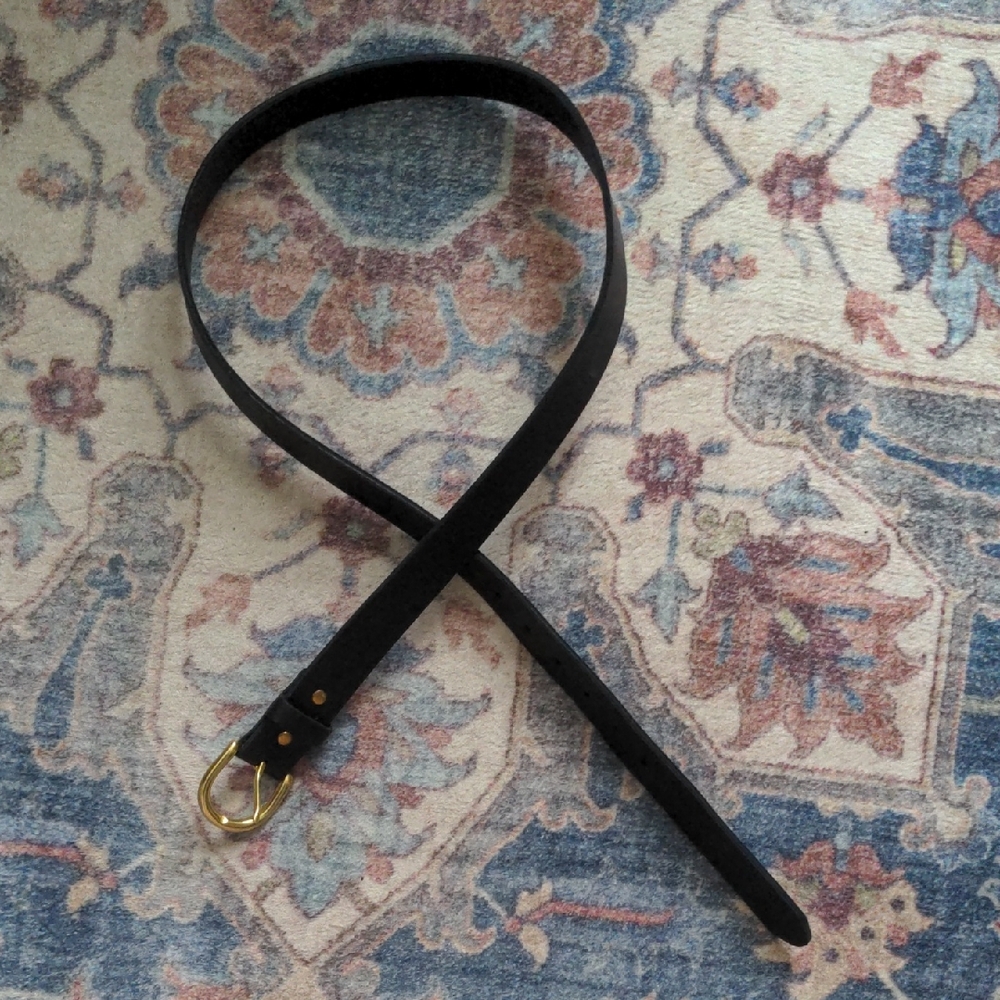Elegant Black Leather Belt